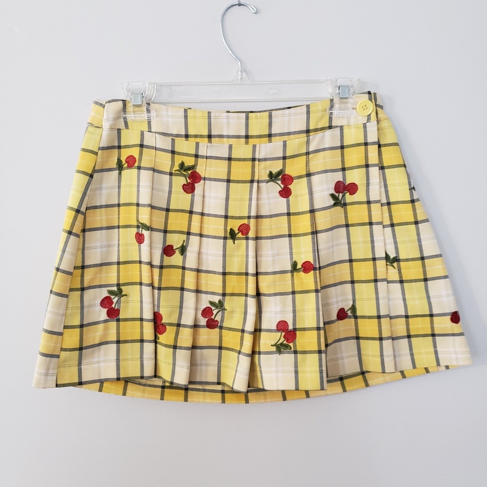 Forever 21 Plaid Pleated Mini Skort Skirt MED Preppy Academia Cherries Novelty